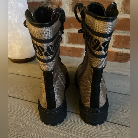 Sam & Libby Boots - Picture 6 of 13